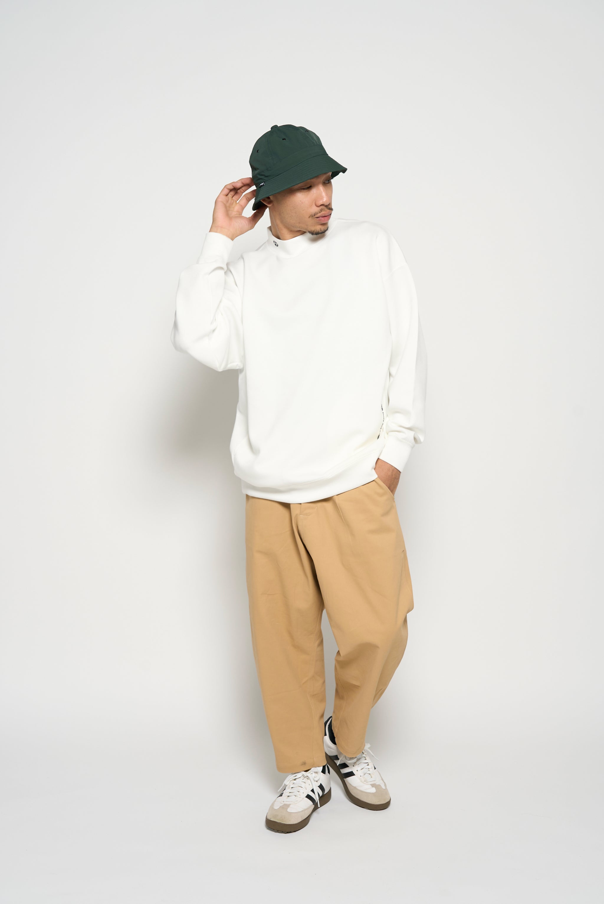 LCG MOCK NECK SWEAT WHITE – Local GOLF
